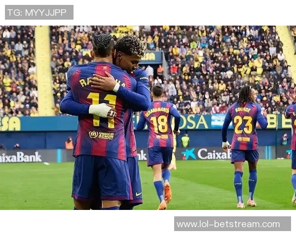 西甲激战:多特蒙德完胜里昂补时进球点燃全场激情