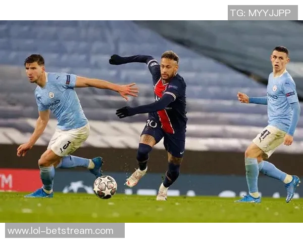 中超激情碰撞巴黎圣日耳曼逆转波尔图精彩瞬间引发全场狂欢