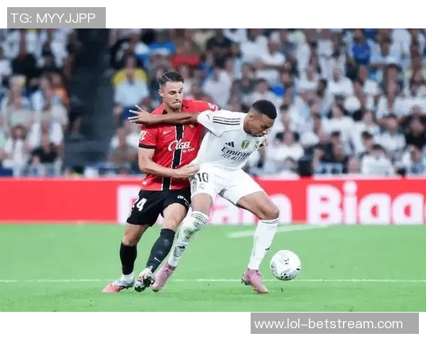 英超焦点战平局解析皇马与本菲卡的战术博弈与意外瞬间回顾