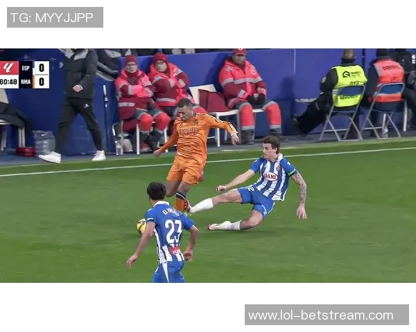 足总杯激战利物浦狂胜皇马五球大捷乌龙球引发全场狂欢集锦回顾